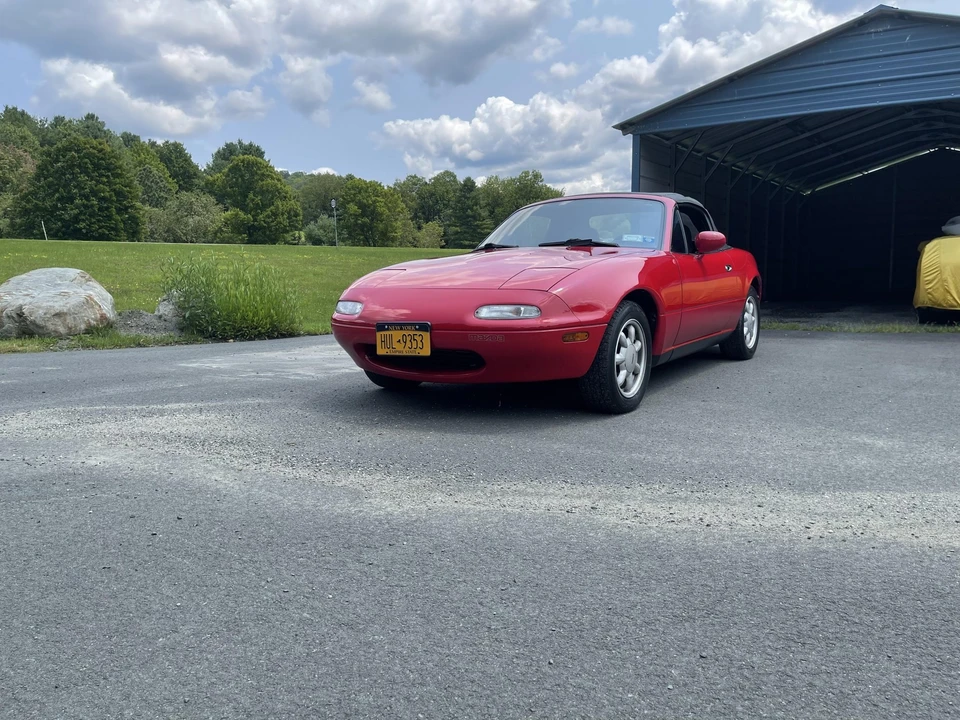 1990 Mazda NA MX-5 Miata - Image 11 of 31