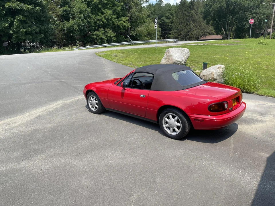 1990 Mazda NA MX-5 Miata - Image 15 of 31