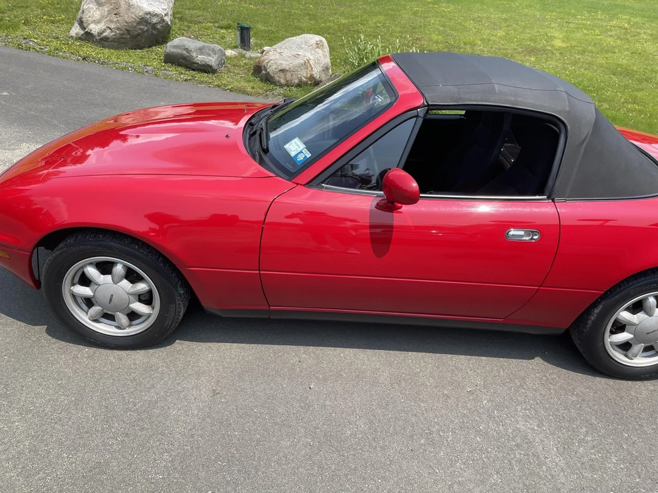 1990 Mazda NA MX-5 Miata - Image 29 of 31