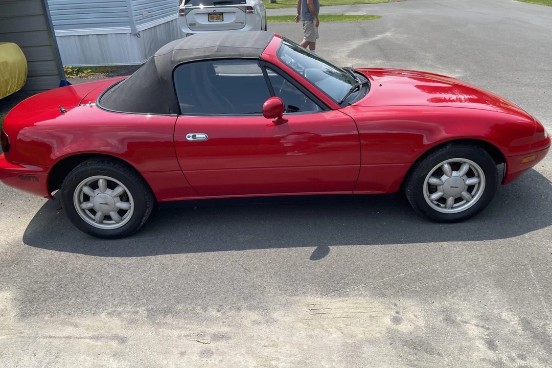 1990 Mazda NA MX-5 Miata - Image 5 of 31