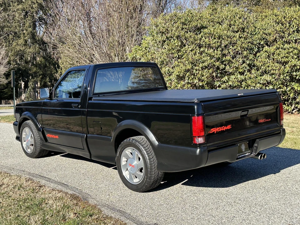 1991 GMC Syclone - Image 13 of 31