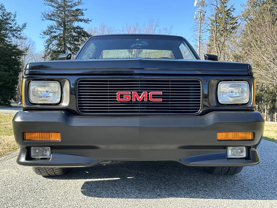 1991 GMC Syclone - Image 24 of 31