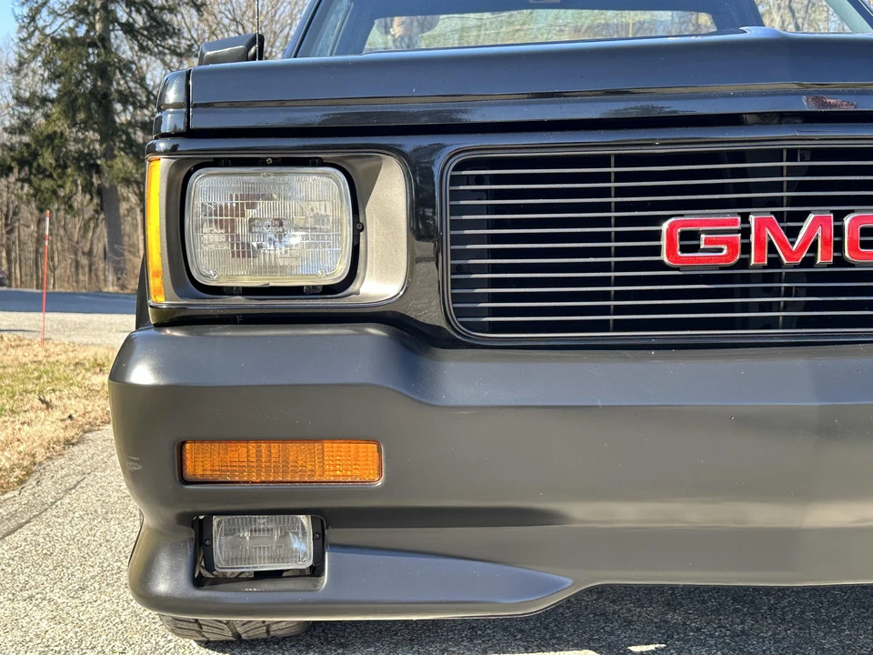 1991 GMC Syclone - Image 27 of 31