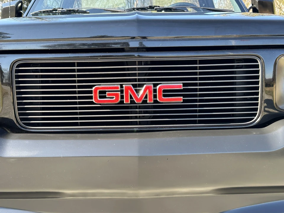 1991 GMC Syclone - Image 28 of 31