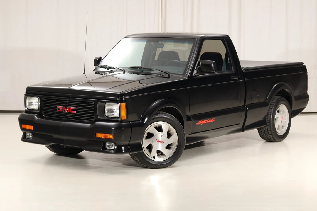 1991 GMC Syclone - Image 2 of 31