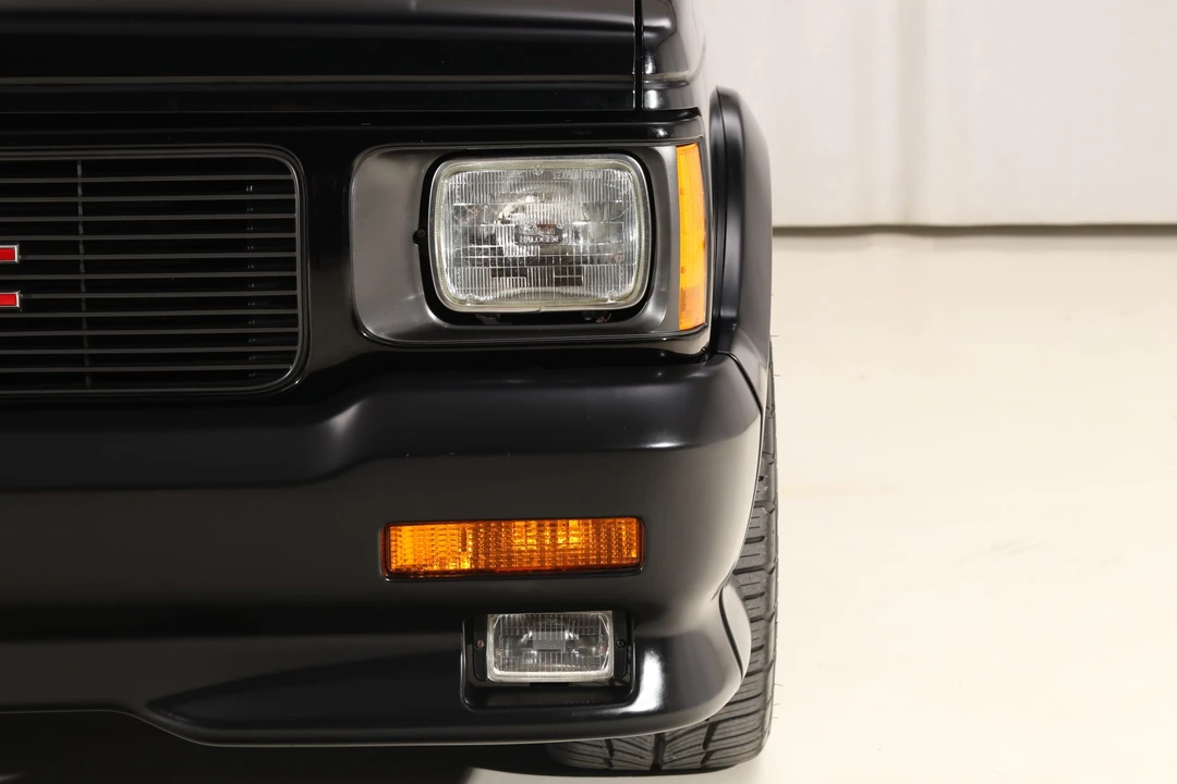 1991 GMC Syclone - Image 26 of 31