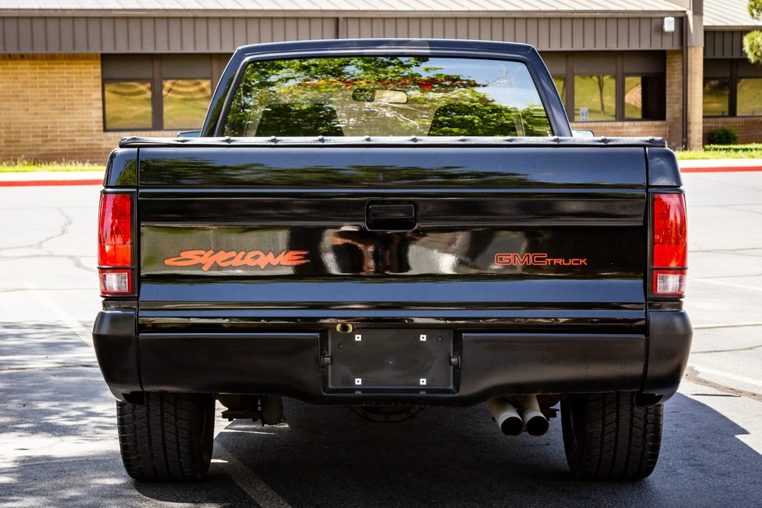1991 GMC Syclone - Image 5 of 31