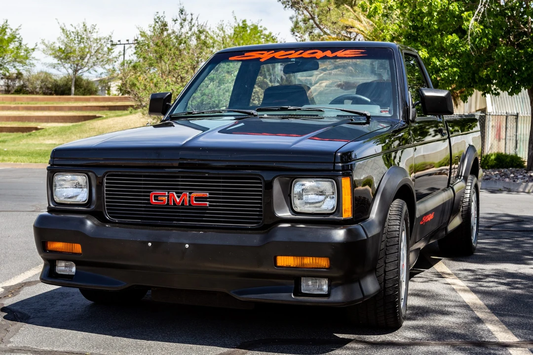 1991 GMC Syclone - Image 2 of 31