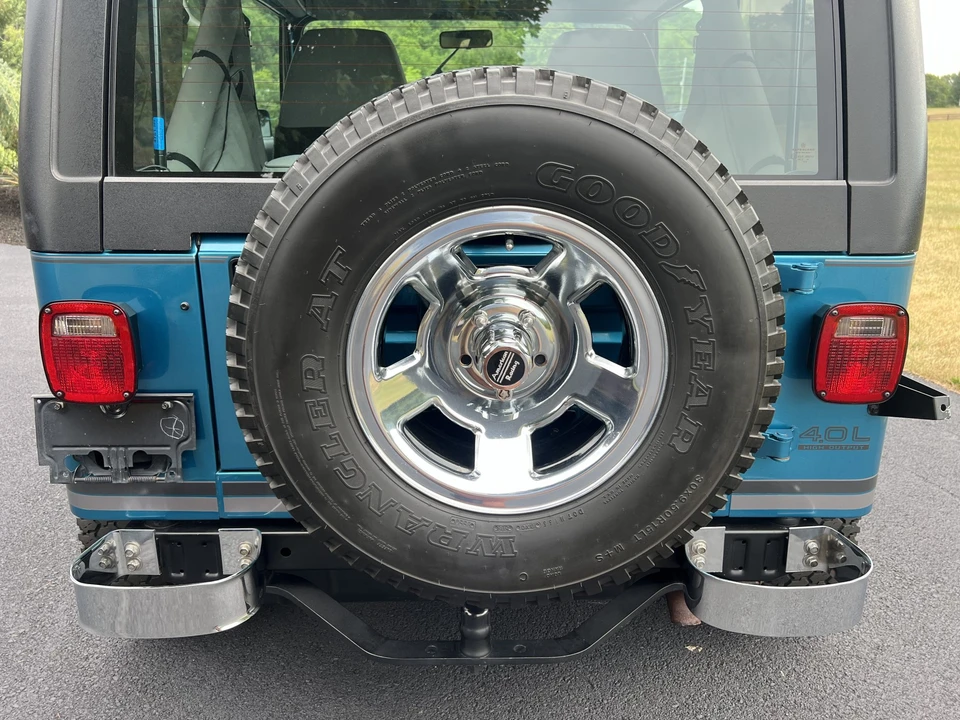 1991 Jeep YJ Wrangler - Image 29 of 31