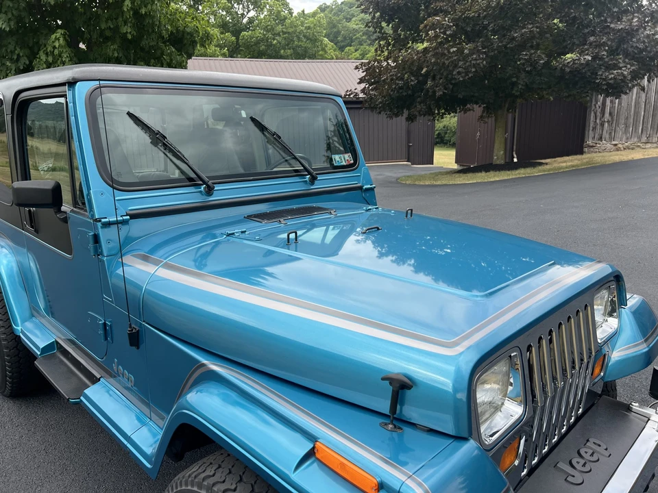 1991 Jeep YJ Wrangler - Image 16 of 31