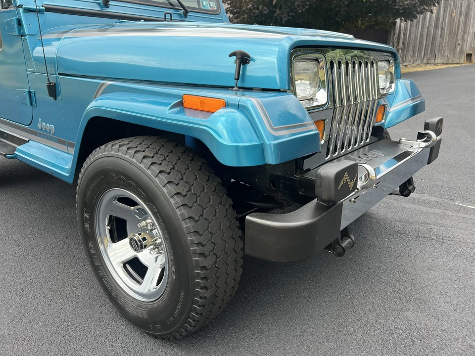1991 Jeep YJ Wrangler - Image 12 of 31
