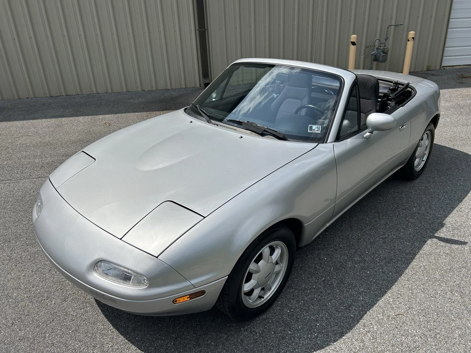 1991 Mazda NA MX-5 Miata - Image 2 of 31