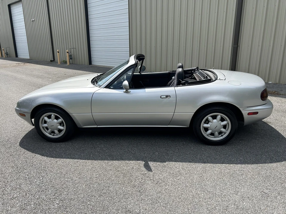 1991 Mazda NA MX-5 Miata - Image 19 of 31