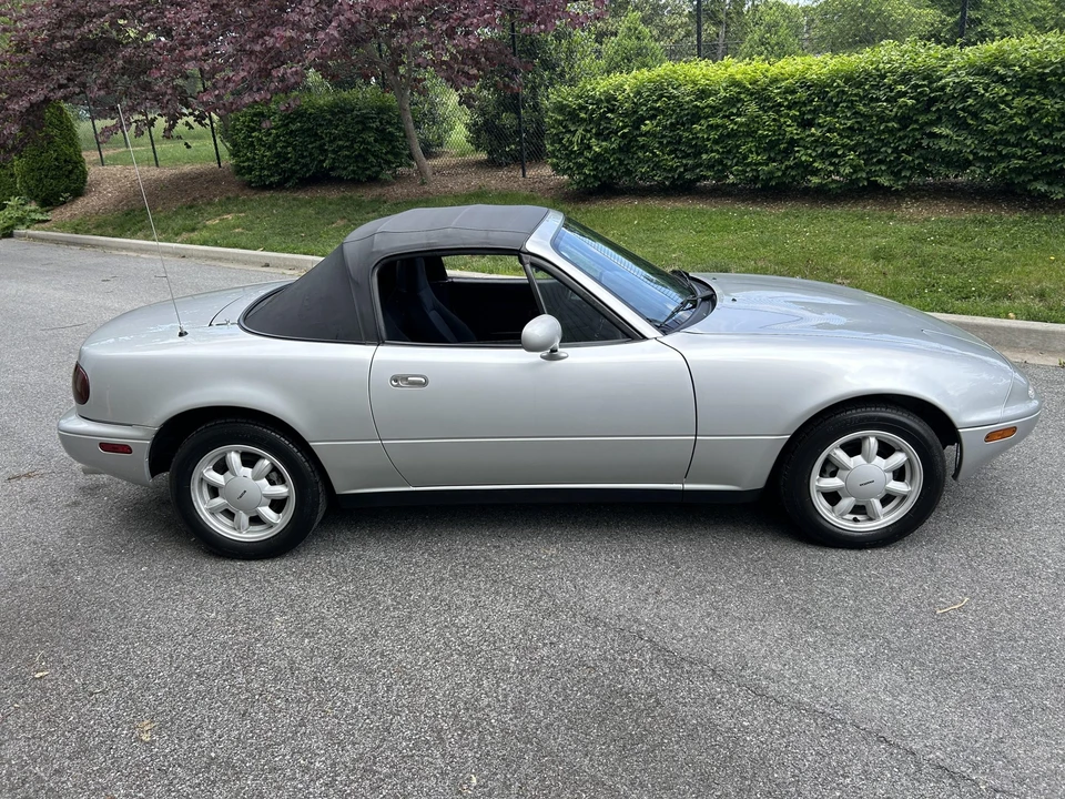 1991 Mazda NA MX-5 Miata - Image 11 of 31