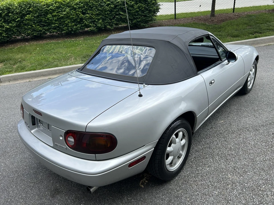 1991 Mazda NA MX-5 Miata - Image 14 of 31