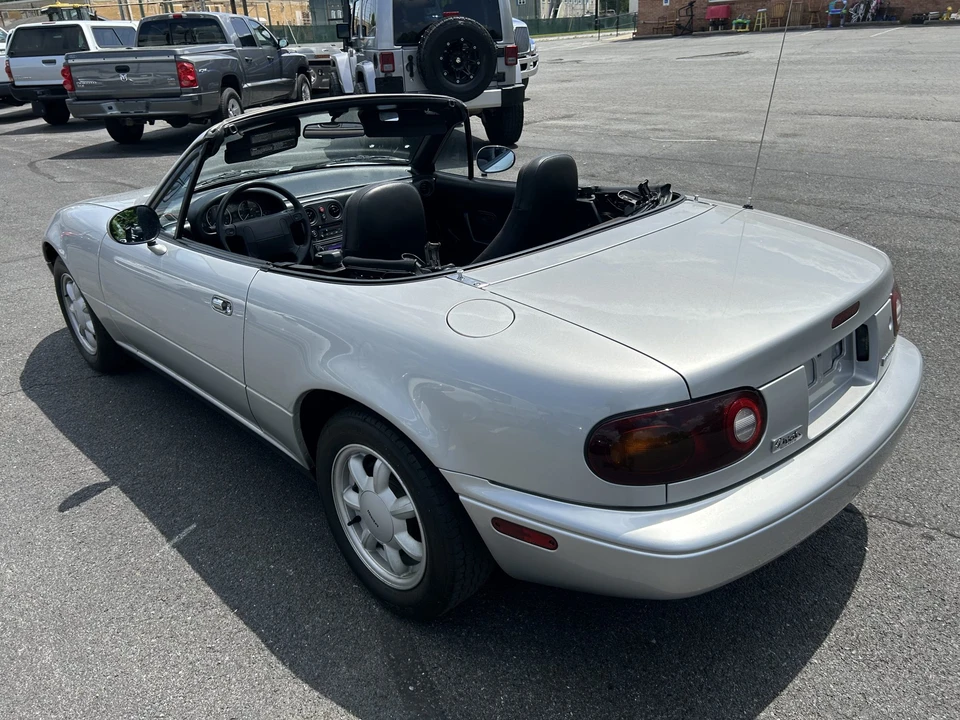 1991 Mazda NA MX-5 Miata - Image 18 of 31