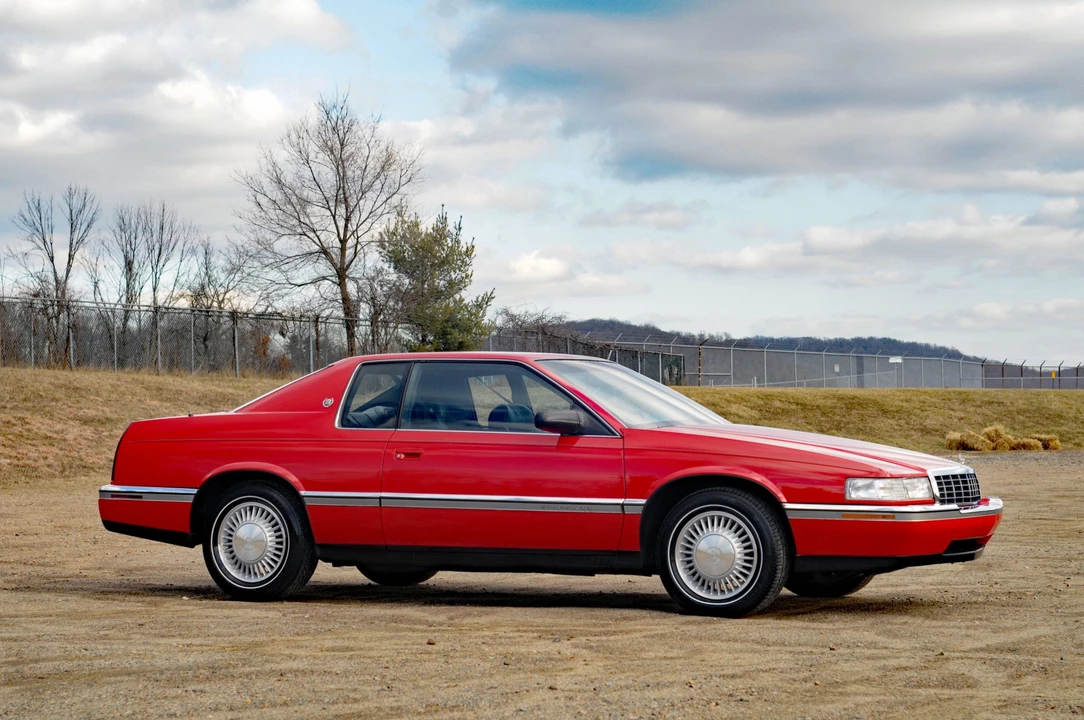 1992 Cadillac Eldorado 12th Gen - Image 15 of 31