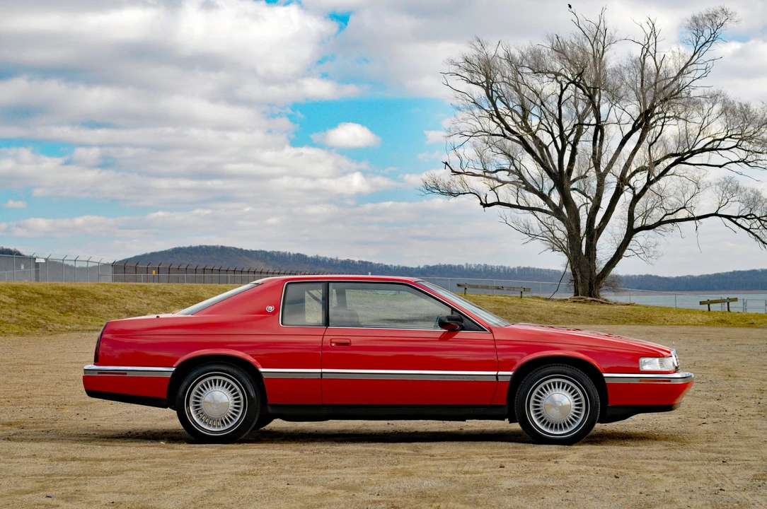 1992 Cadillac Eldorado 12th Gen - Image 14 of 31