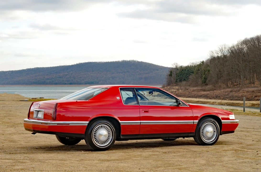 1992 Cadillac Eldorado 12th Gen - Image 13 of 31