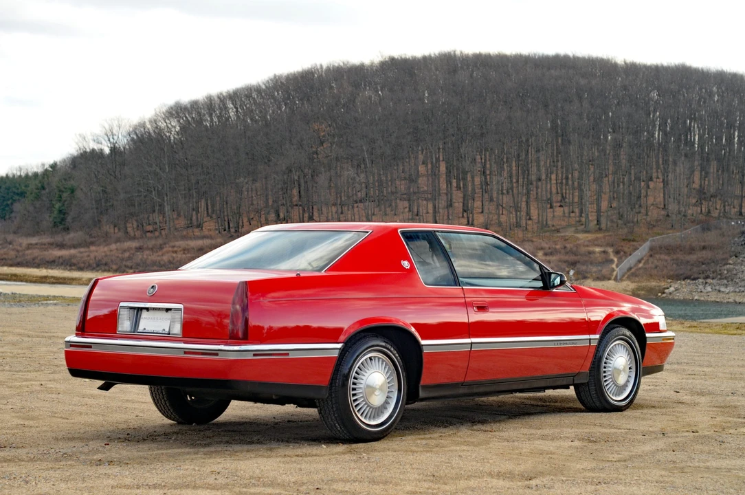1992 Cadillac Eldorado 12th Gen - Image 12 of 31