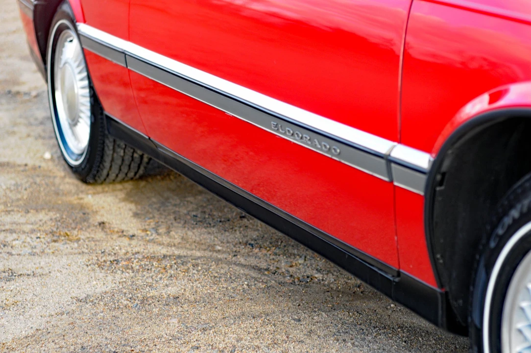 1992 Cadillac Eldorado 12th Gen - Image 23 of 31