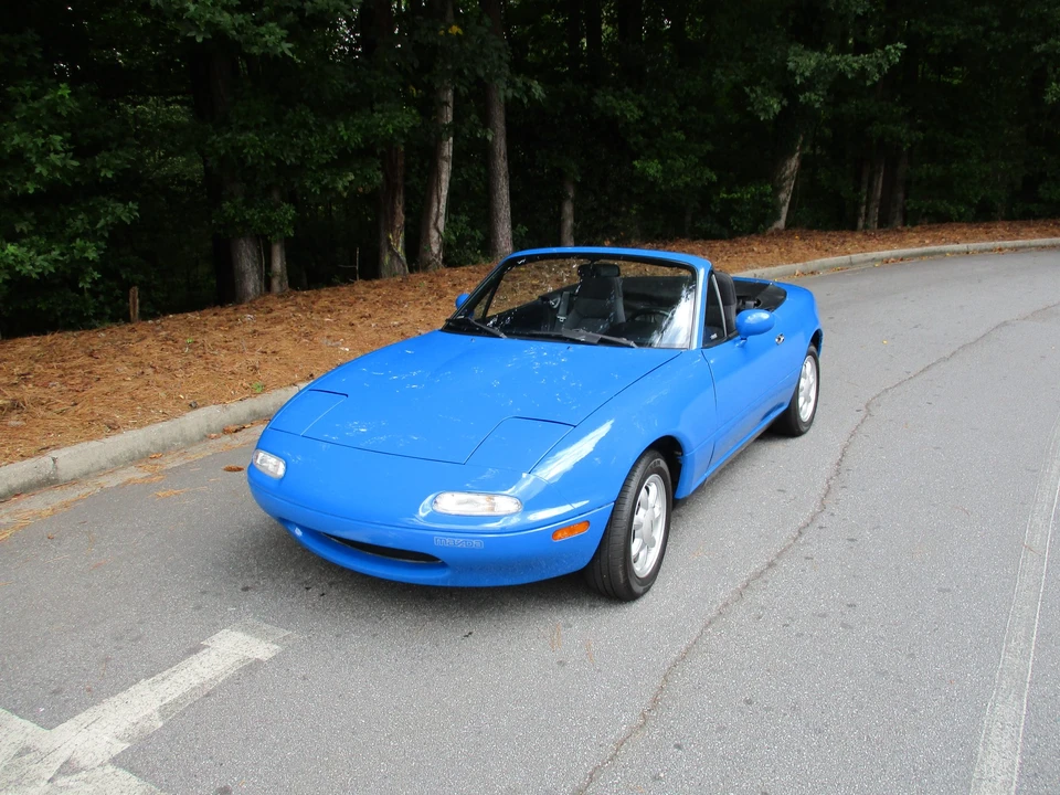 1992 Mazda NA MX-5 Miata - Image 2 of 31