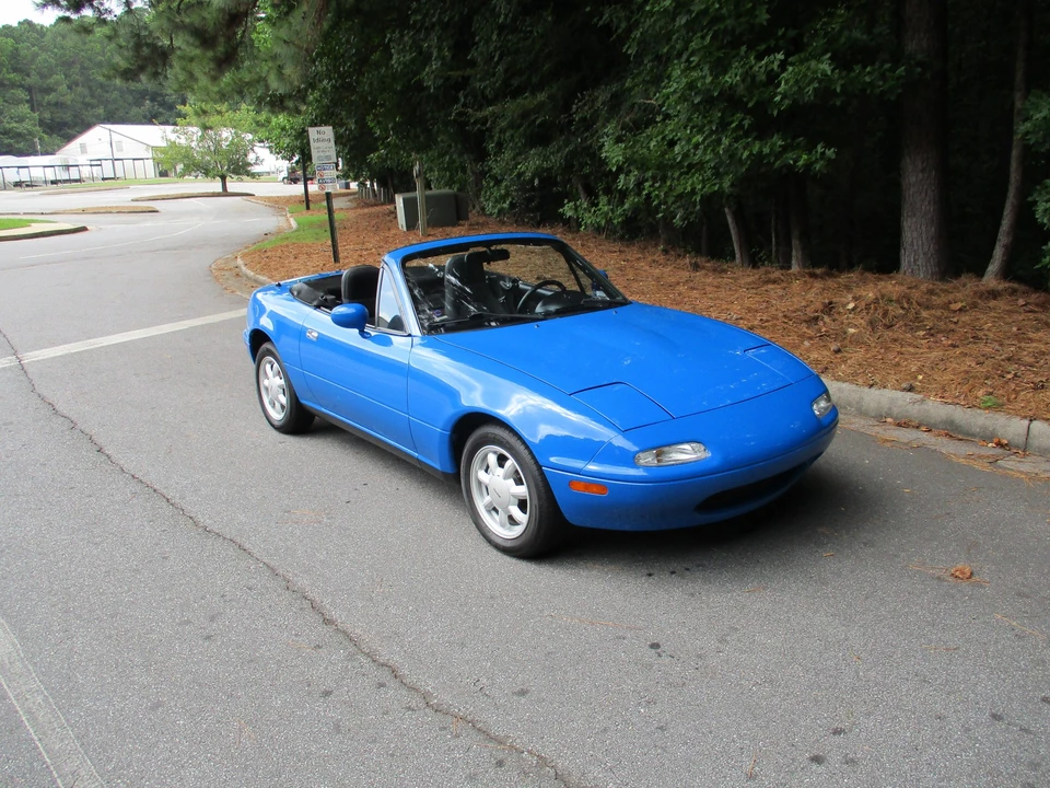 1992 Mazda NA MX-5 Miata - Image 9 of 31