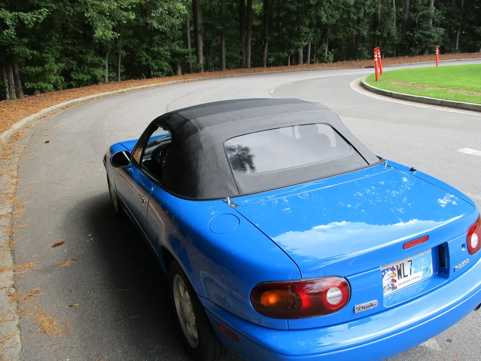 1992 Mazda NA MX-5 Miata - Image 11 of 31