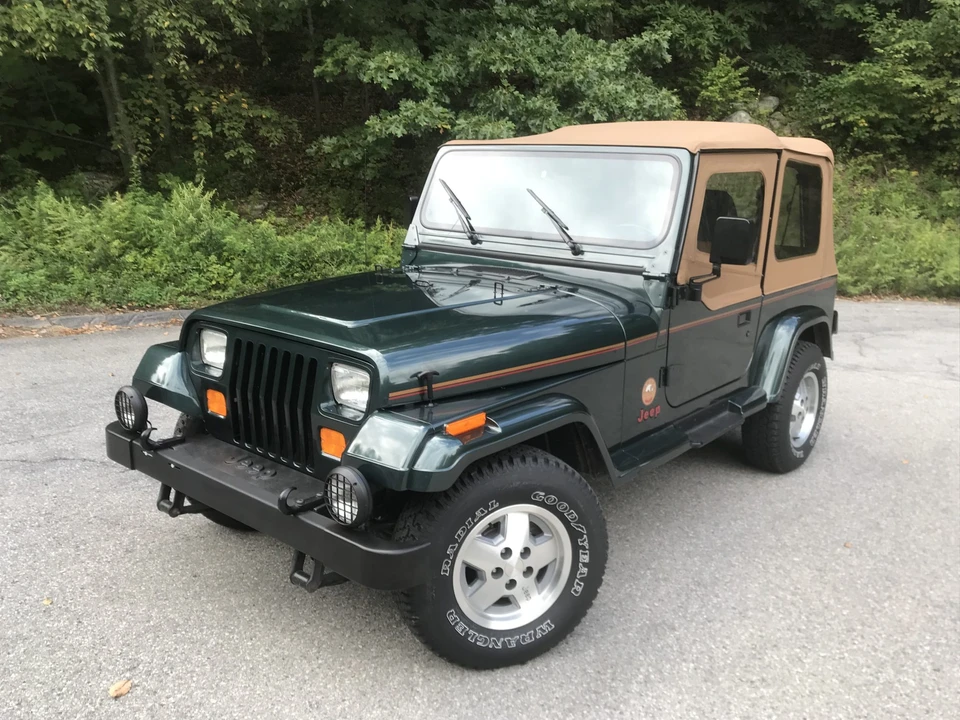 1993 Jeep YJ Wrangler - Image 3 of 31