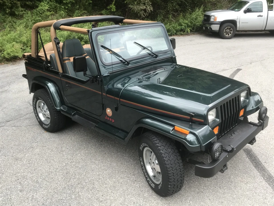 1993 Jeep YJ Wrangler - Image 24 of 31