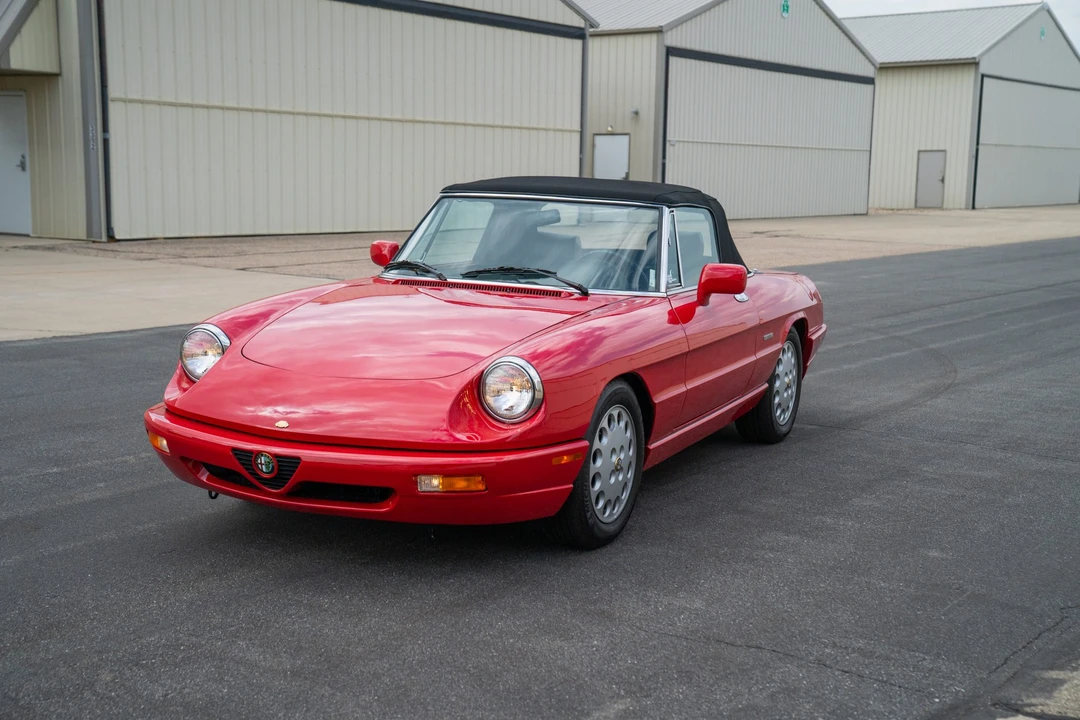 1994 Alfa Romeo Series 4 - Image 2 of 31