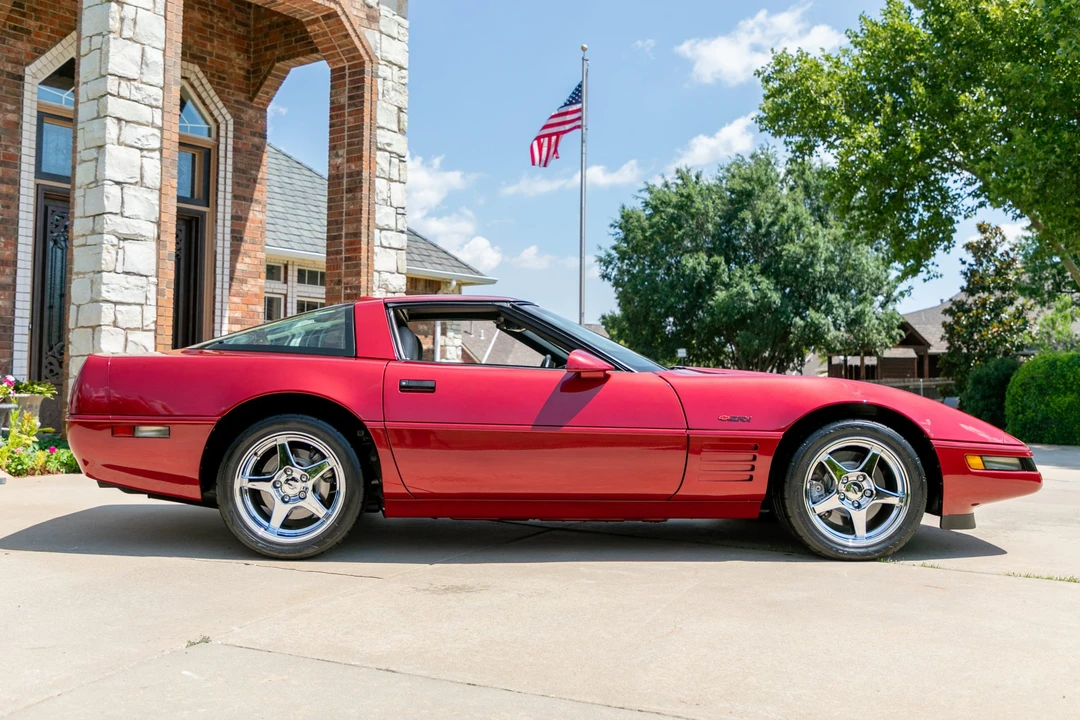 1994 Chevrolet Corvette C4 ZR1 - Image 13 of 31