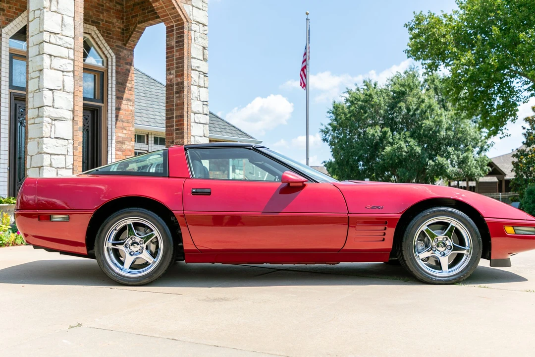 1994 Chevrolet Corvette C4 ZR1 - Image 12 of 31