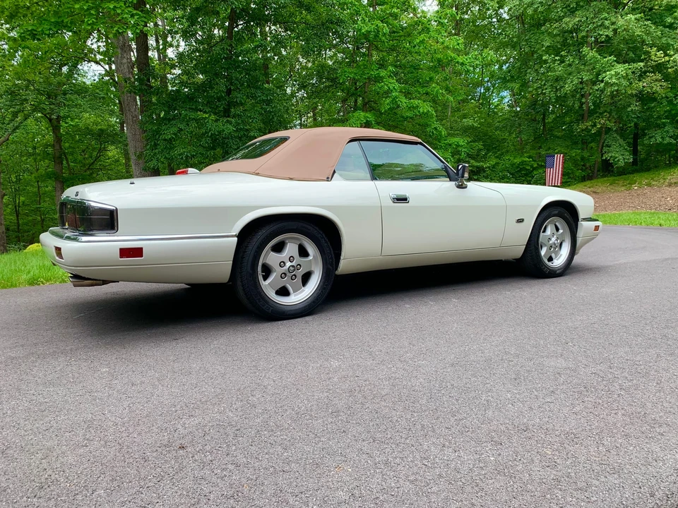 1994 Jaguar XJS Convertible - Image 29 of 31