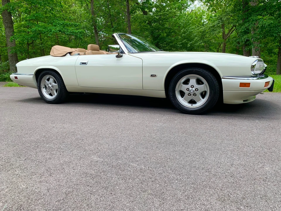 1994 Jaguar XJS Convertible - Image 13 of 31