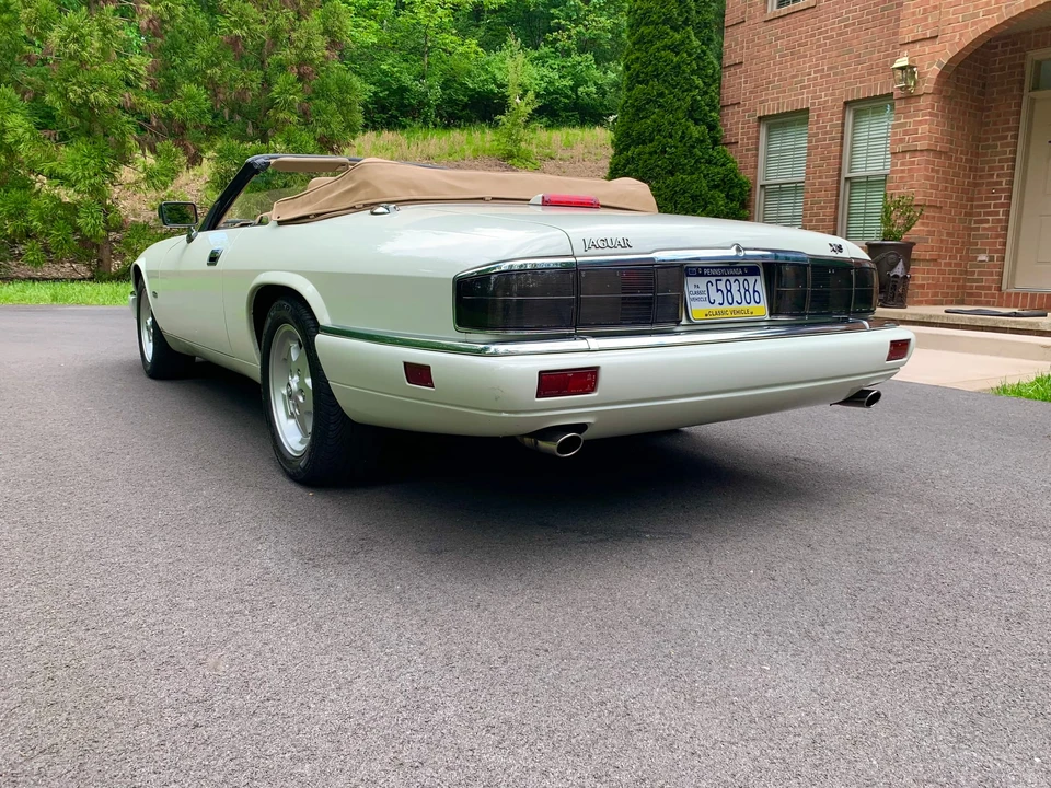 1994 Jaguar XJS Convertible - Image 8 of 31