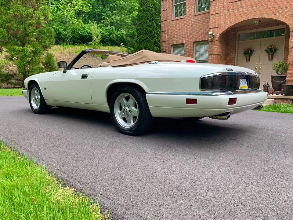 1994 Jaguar XJS Convertible - Image 7 of 31