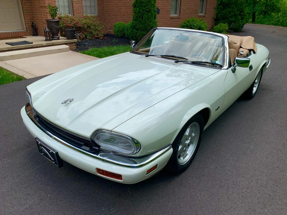 1994 Jaguar XJS Convertible - Image 2 of 31