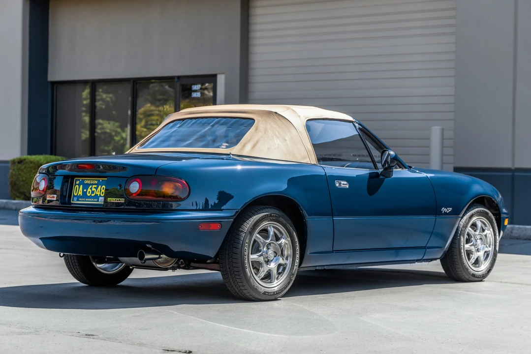 1994 Mazda NA MX-5 Miata - Image 9 of 31