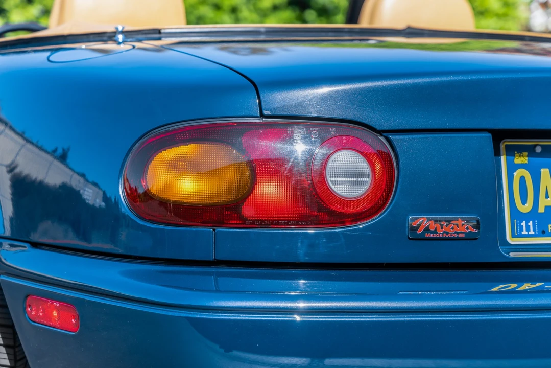 1994 Mazda NA MX-5 Miata - Image 25 of 31