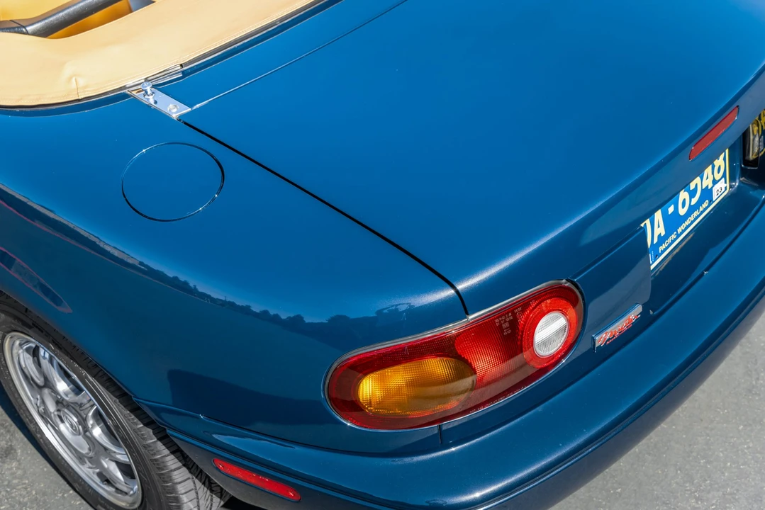 1994 Mazda NA MX-5 Miata - Image 24 of 31