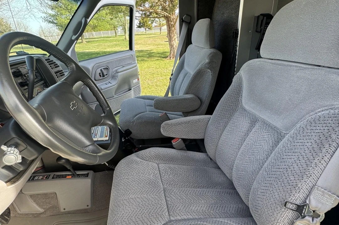 1995 Chevrolet C/K 4th Gen - Image 4 of 9