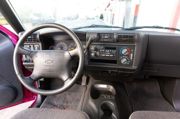 1995 Chevrolet S-10 - Image 5 of 8