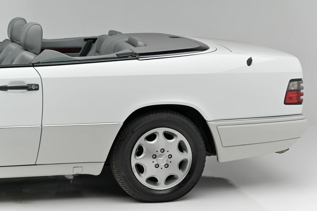 1995 Mercedes-Benz W124 E-Class - Image 20 of 31