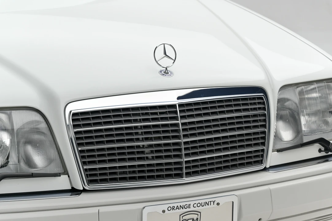 1995 Mercedes-Benz W124 E-Class - Image 11 of 31