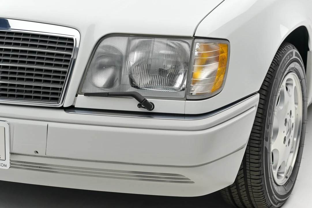 1995 Mercedes-Benz W124 E-Class - Image 25 of 31