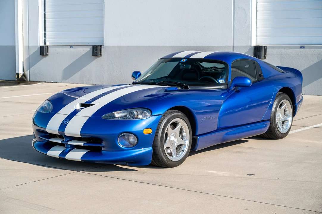 1996 Dodge Viper GTS 2nd Gen - Image 2 of 31