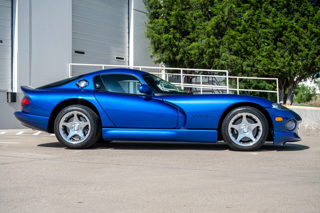 1996 Dodge Viper GTS 2nd Gen - Image 5 of 31