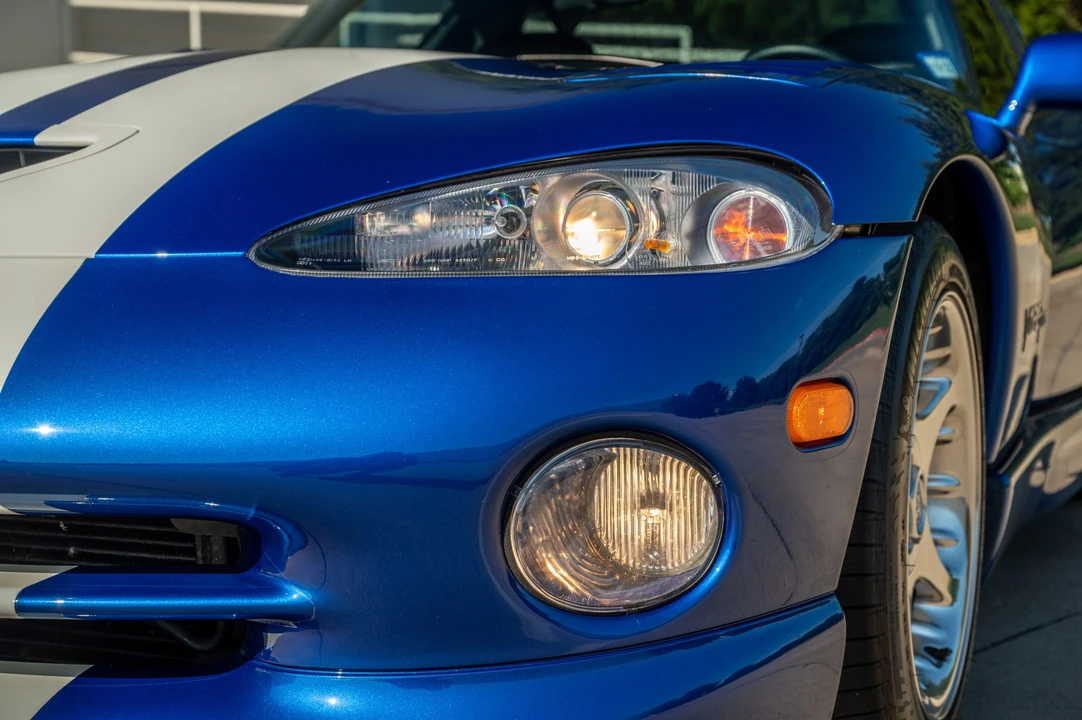 1996 Dodge Viper GTS 2nd Gen - Image 15 of 31