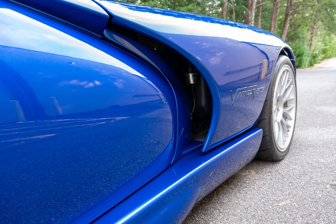 1996 Dodge Viper GTS 2nd Gen - Image 29 of 31